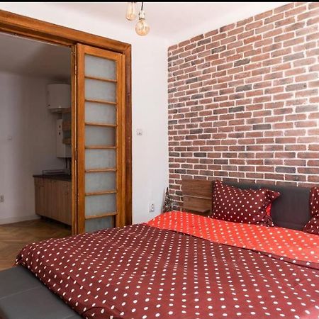 Classy Apartment Unirii Square บูคาเรสต์ ภายนอก รูปภาพ