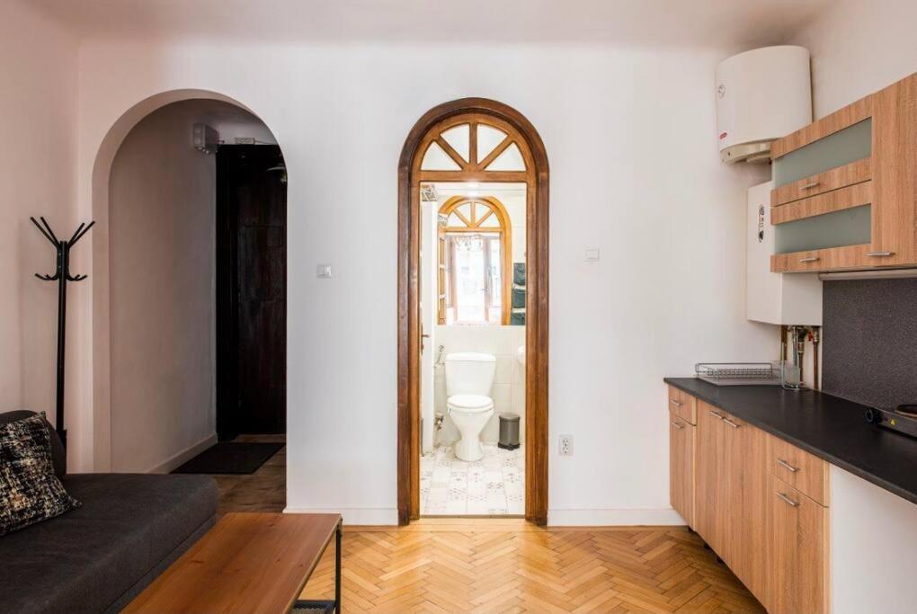 Classy Apartment Unirii Square บูคาเรสต์ ภายนอก รูปภาพ