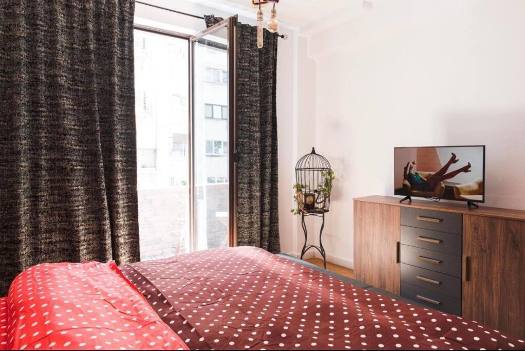 Classy Apartment Unirii Square บูคาเรสต์ ภายนอก รูปภาพ