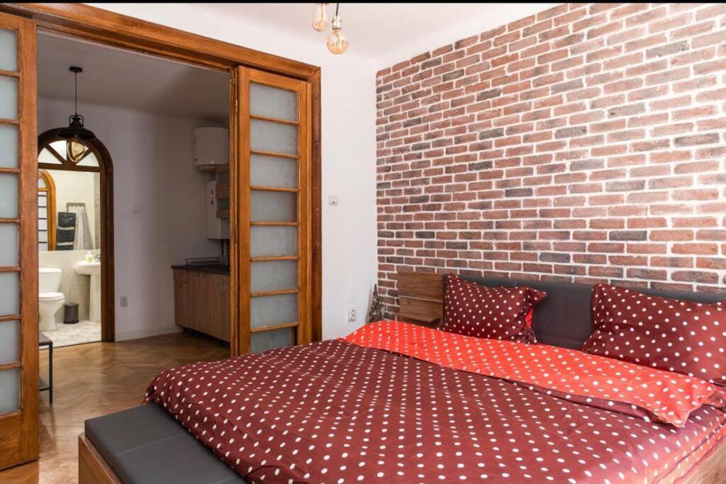 Classy Apartment Unirii Square บูคาเรสต์ ภายนอก รูปภาพ