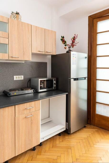 Classy Apartment Unirii Square บูคาเรสต์ ภายนอก รูปภาพ